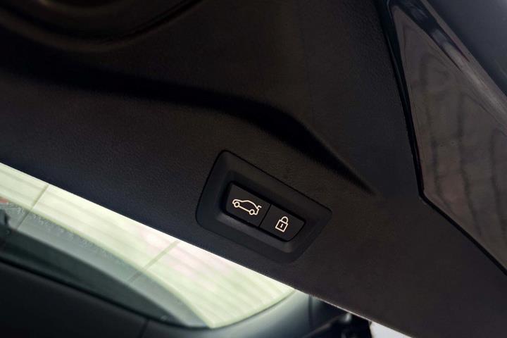 Sort BMW X5 fra 2023