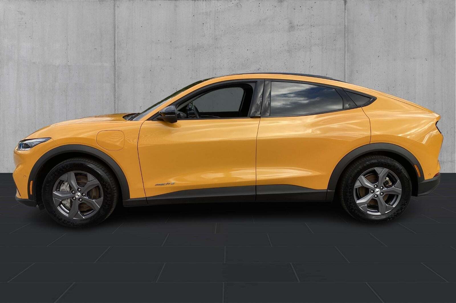 Ford Mustang Mach-E 75 Standard Range