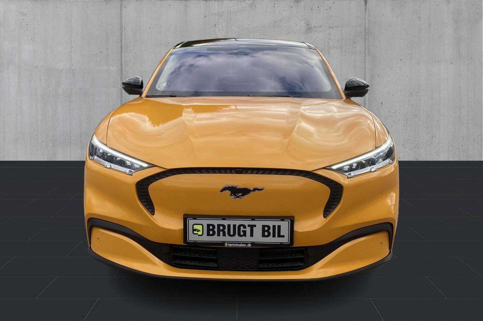 Gul Ford Mustang Mach-E fra 2023