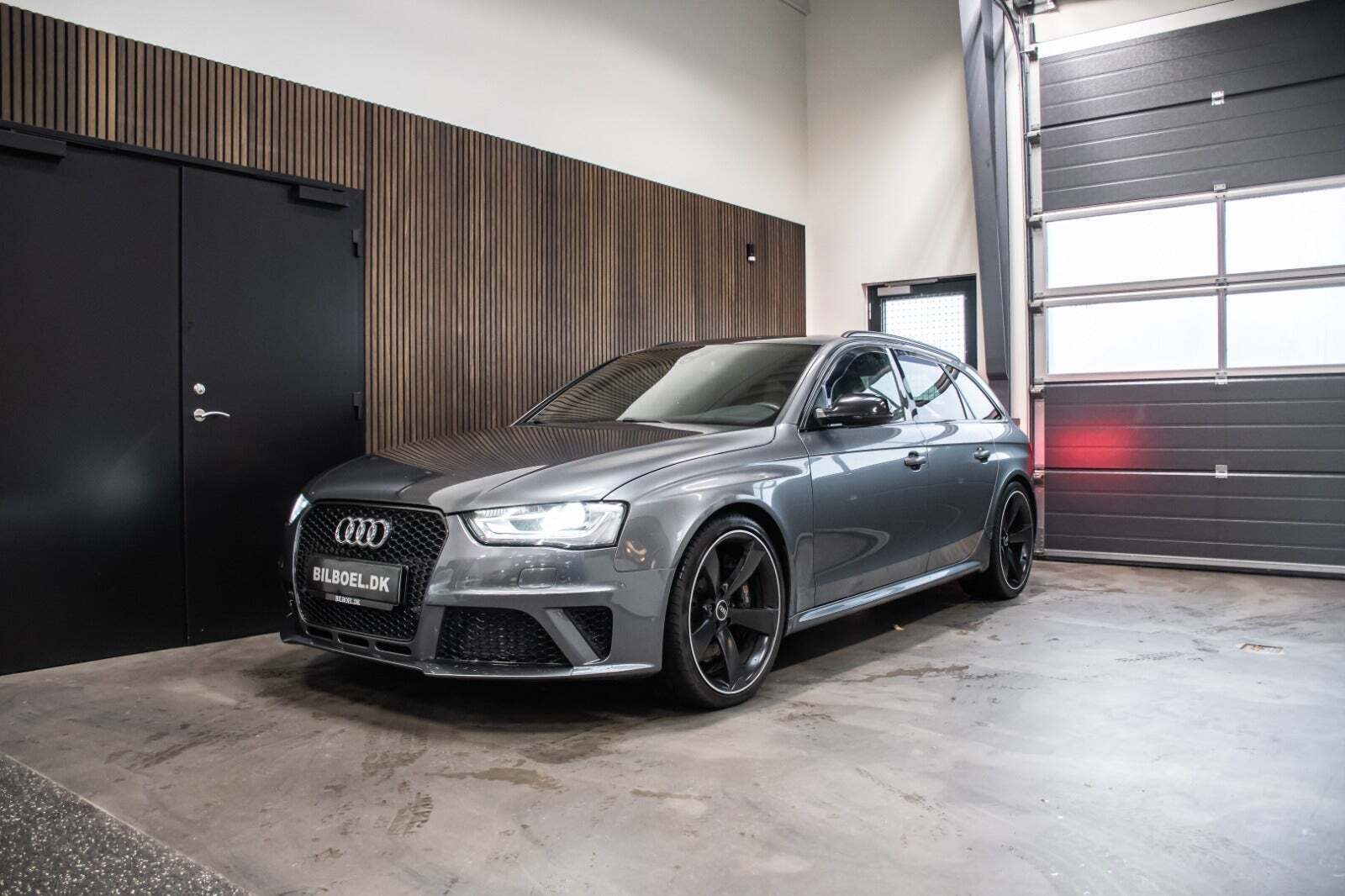 Audi RS4 4,2 FSi Avant quattro S-tr.