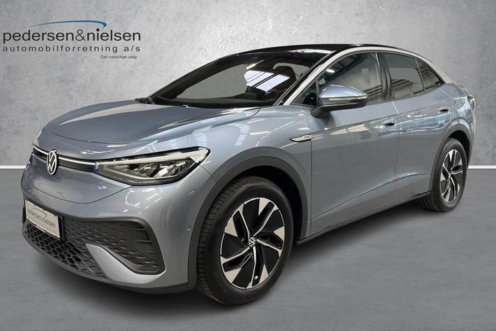 Blå VW ID.5 fra 2023 set udefra