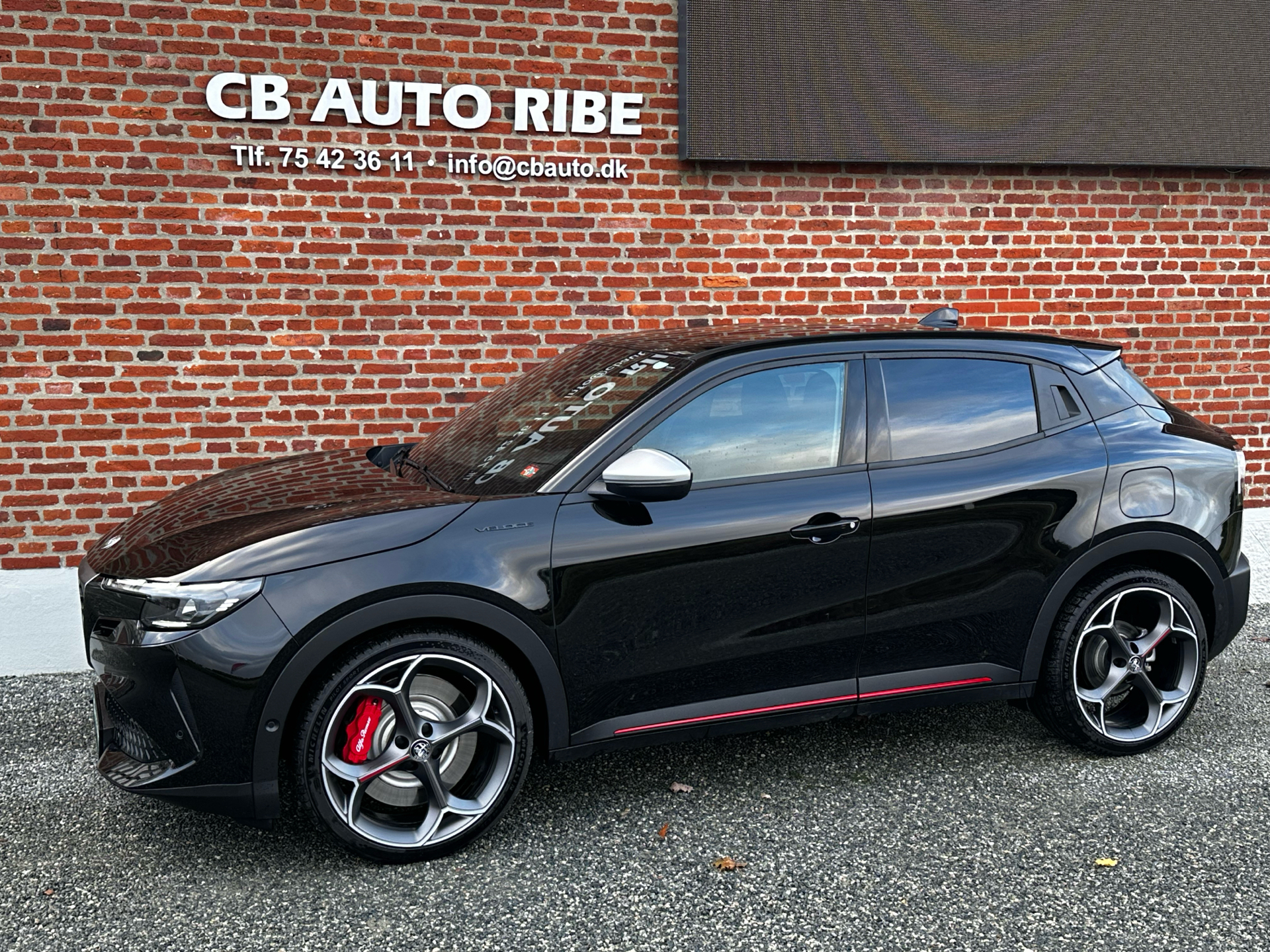 Alfa Romeo Junior EL Veloce 280HK 5d Aut.