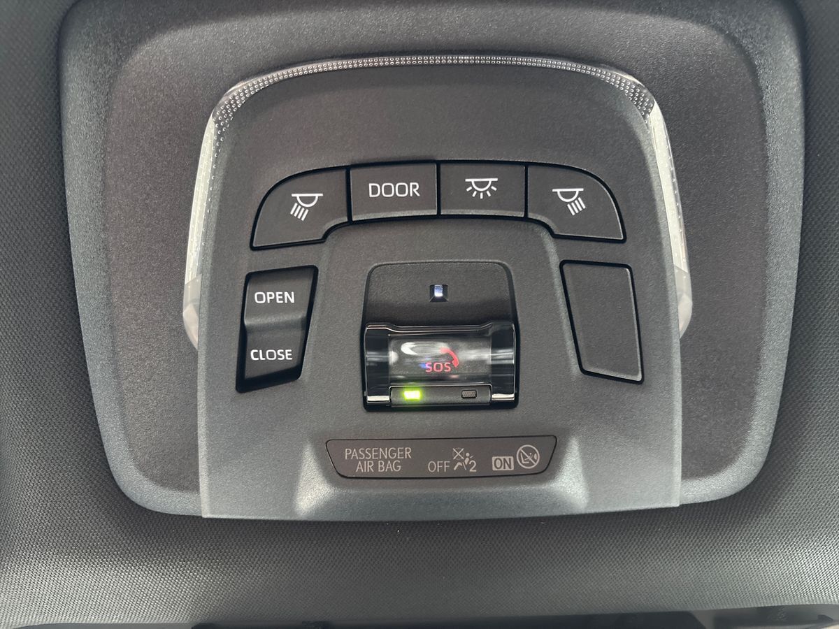 Sort Toyota BZ4X fra 2025