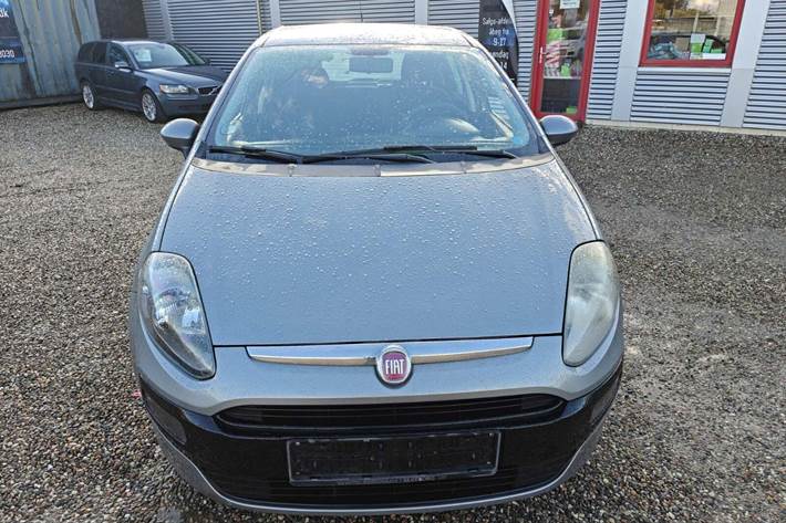 undefined Fiat Punto Evo fra 2012 set udefra