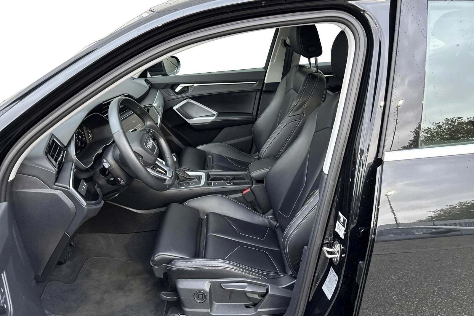 Audi Q3 45 TFSi e Attitude plus Sportback S-tr.