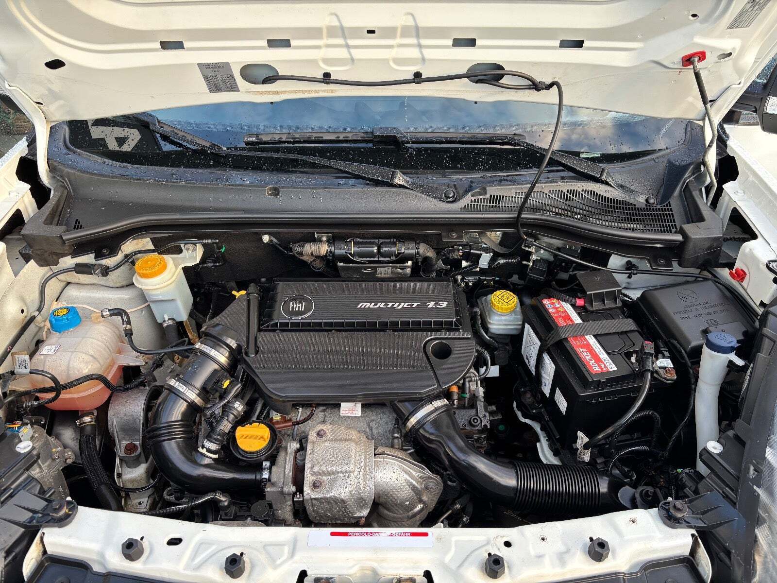 Hvid Fiat Doblò Cargo fra 2010