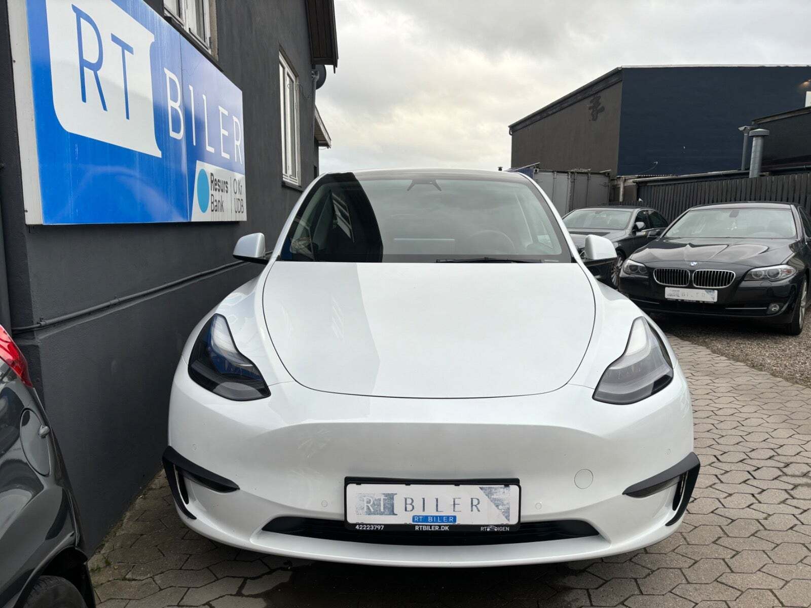 Tesla Model Y Long Range AWD