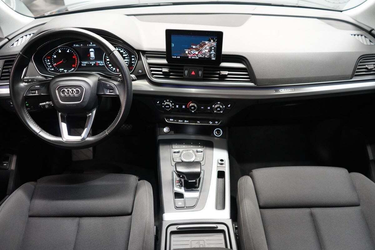 Sort Audi Q5 fra 2017