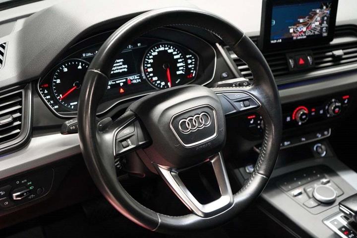 Sort Audi Q5 fra 2017