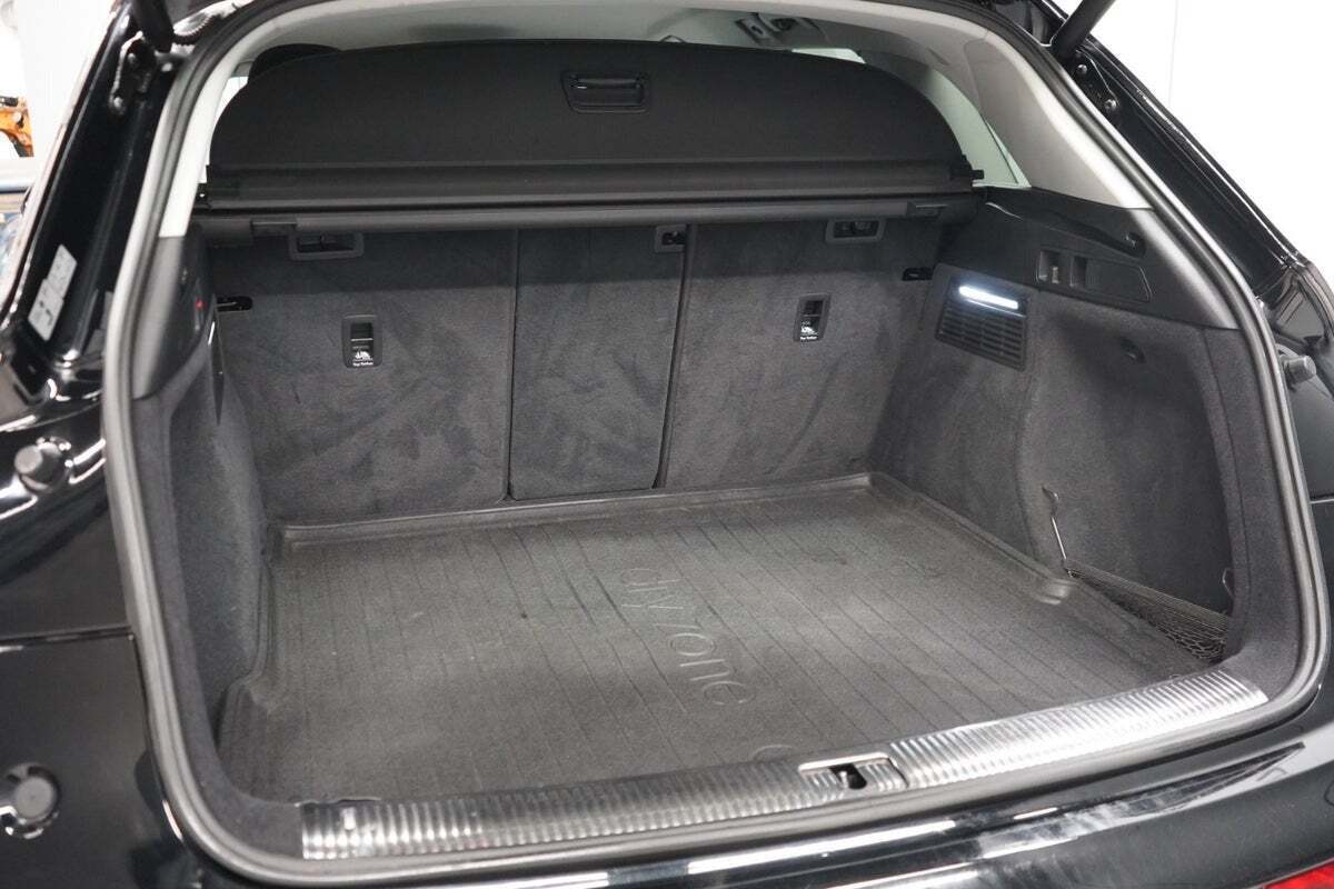 Sort Audi Q5 fra 2017