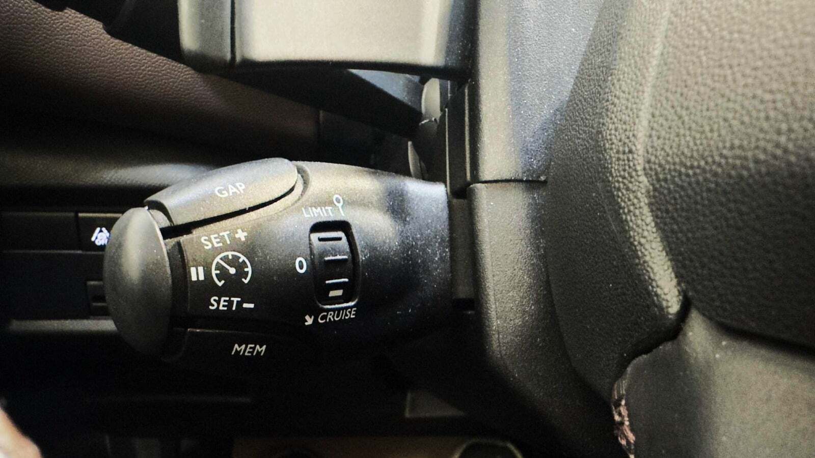 Grå Citroën C5 Aircross fra 2020