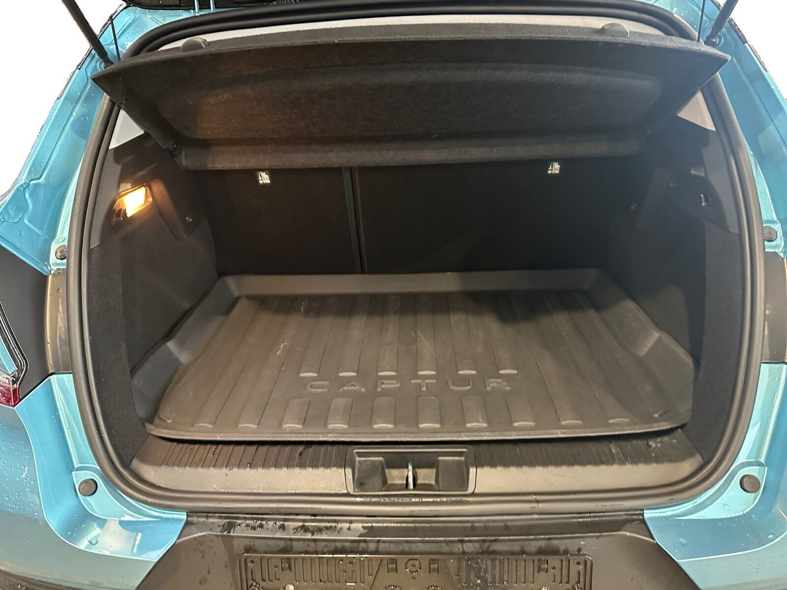 Blå Renault Captur fra 2021