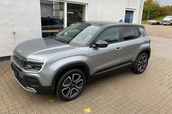 Grå Jeep Avenger fra 2023