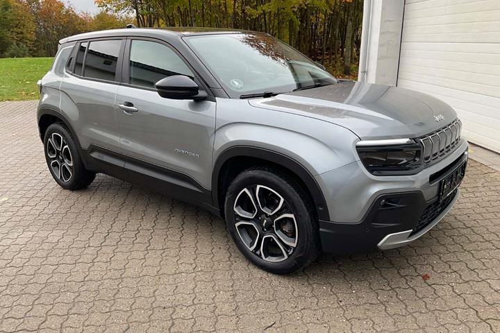 Grå Jeep Avenger fra 2023