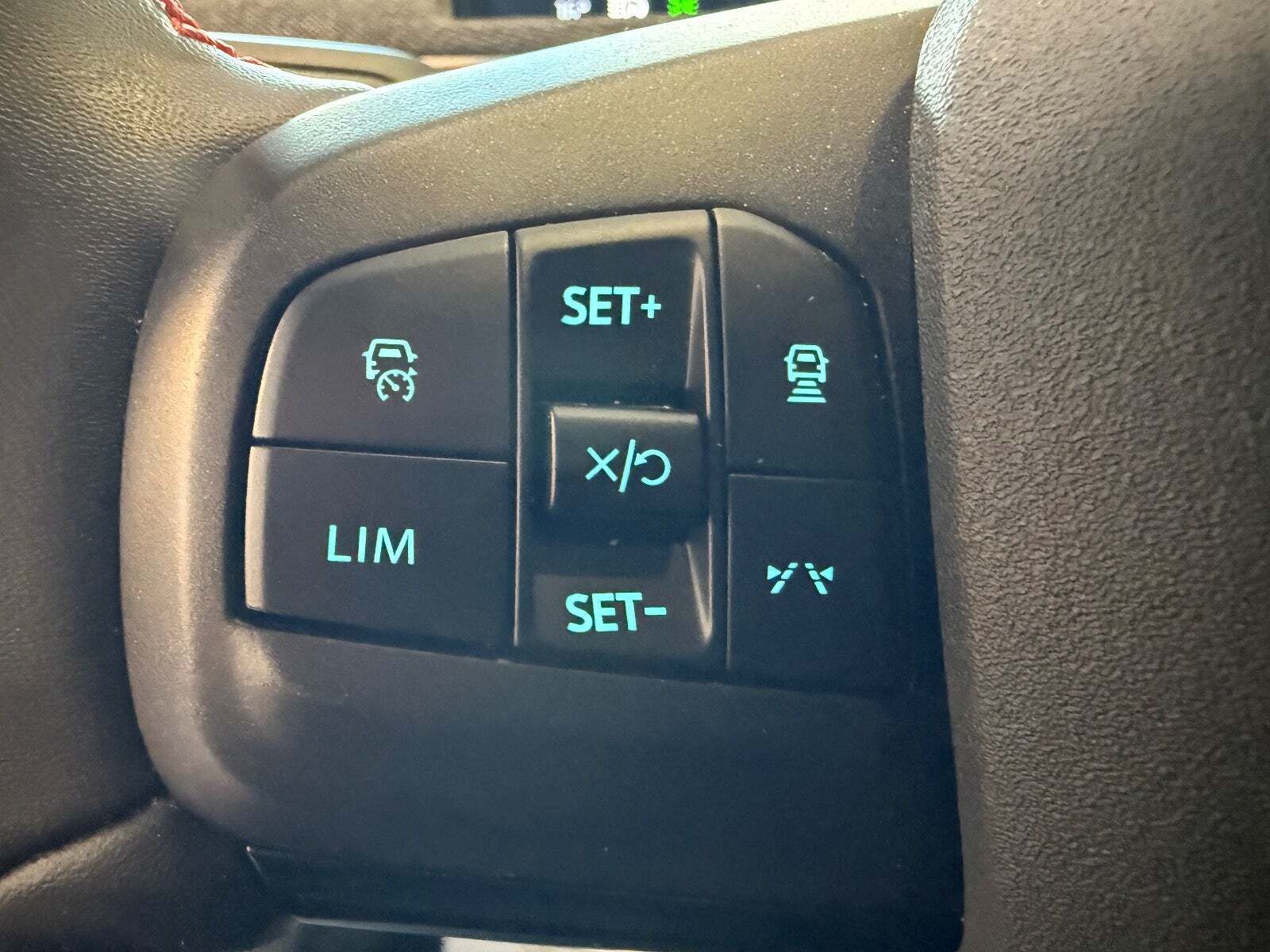 Sort Ford Mustang Mach-E fra 2023