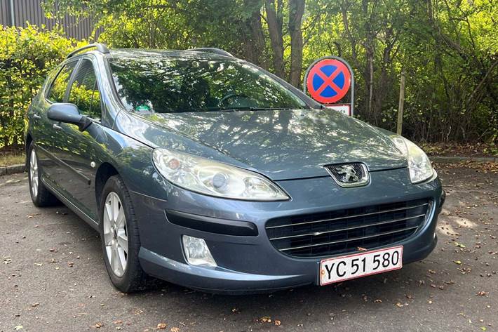 Grå Peugeot 407 fra 2006
