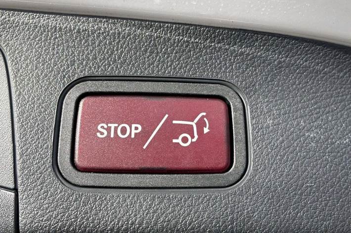 Hvid Mercedes EQA250 fra 2023