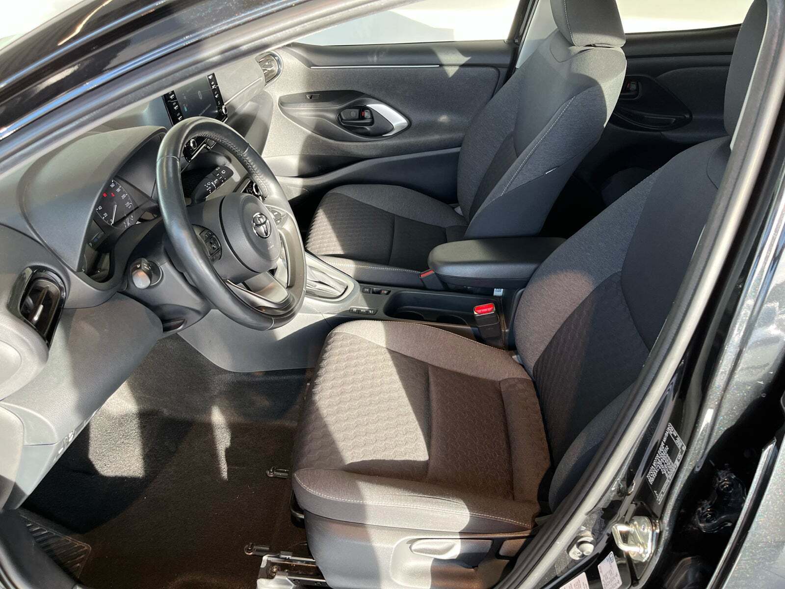 Toyota Yaris 1,5 Hybrid H3 Smart e-CVT