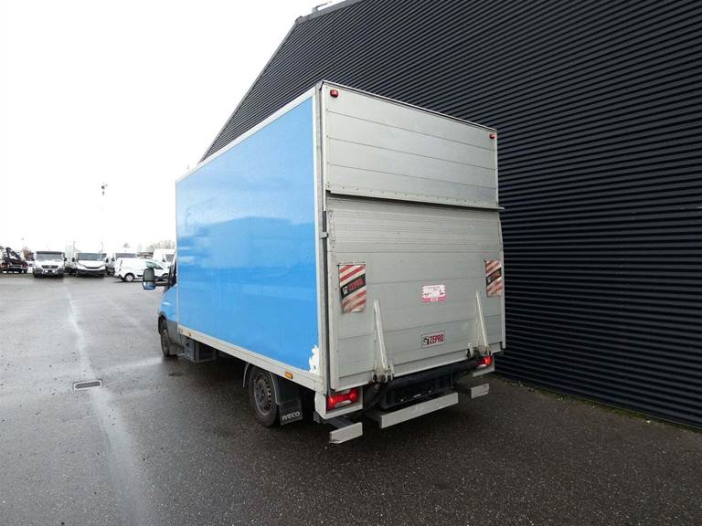 Iveco Daily 2,3 35S16 Alukasse m/lift AG8