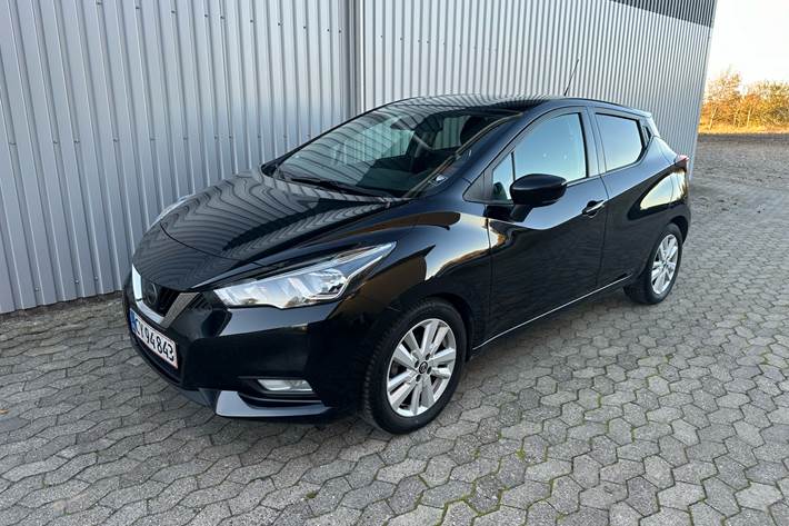 Sort Nissan Micra fra 2021 set udefra