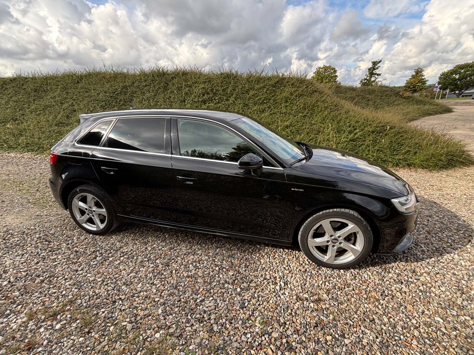 Audi A3 1,4 e-tron Sportback S-tr.