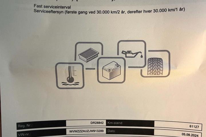 Grå VW e-Golf VII fra 2018 set udefra