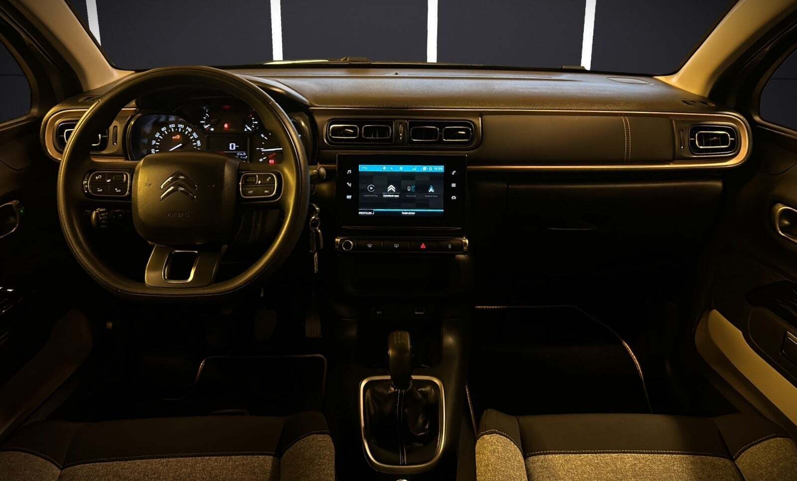 Grå Citroën C3 fra 2020