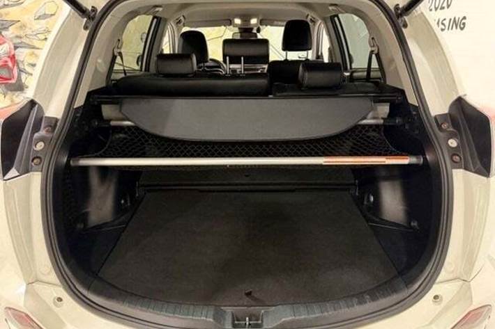 Hvid Toyota RAV4 fra 2018