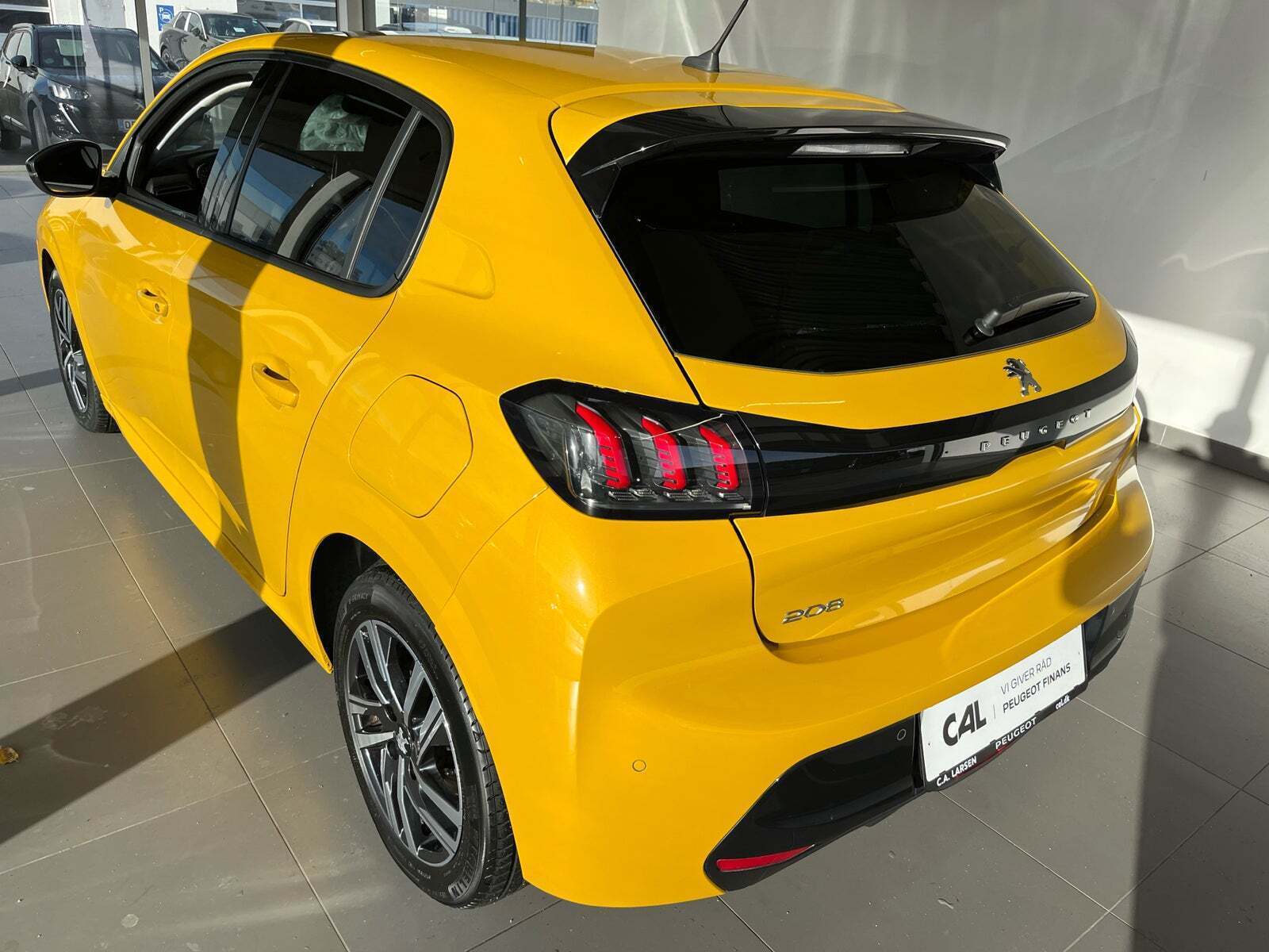 Peugeot 208 1,2 PureTech 100 Allure