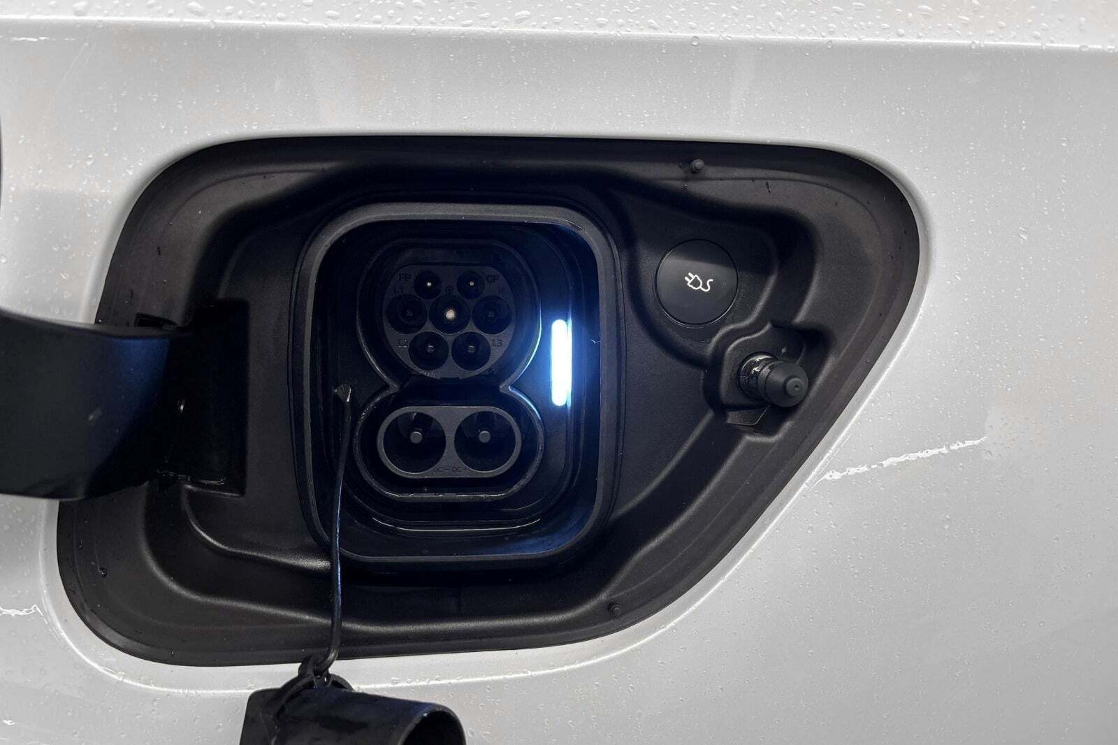 Hvid Polestar 2 fra 2024