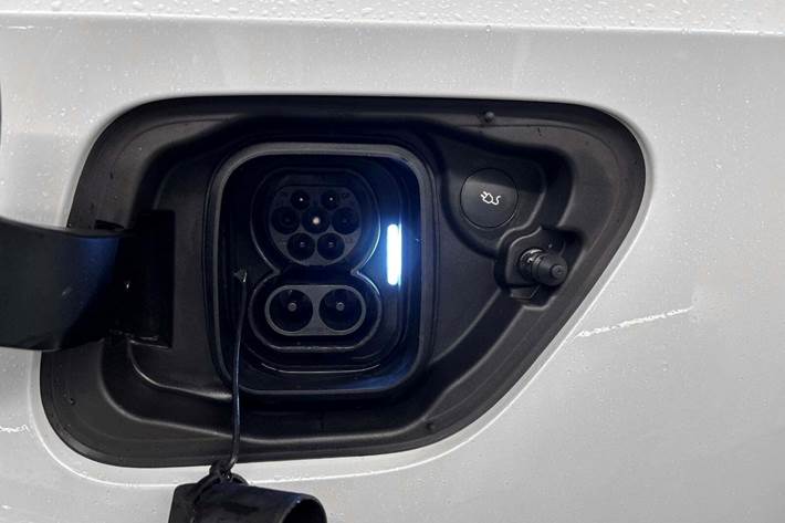 Hvid Polestar 2 fra 2024