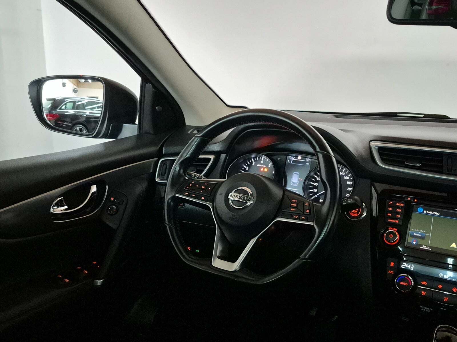 Sort Nissan Qashqai fra 2018