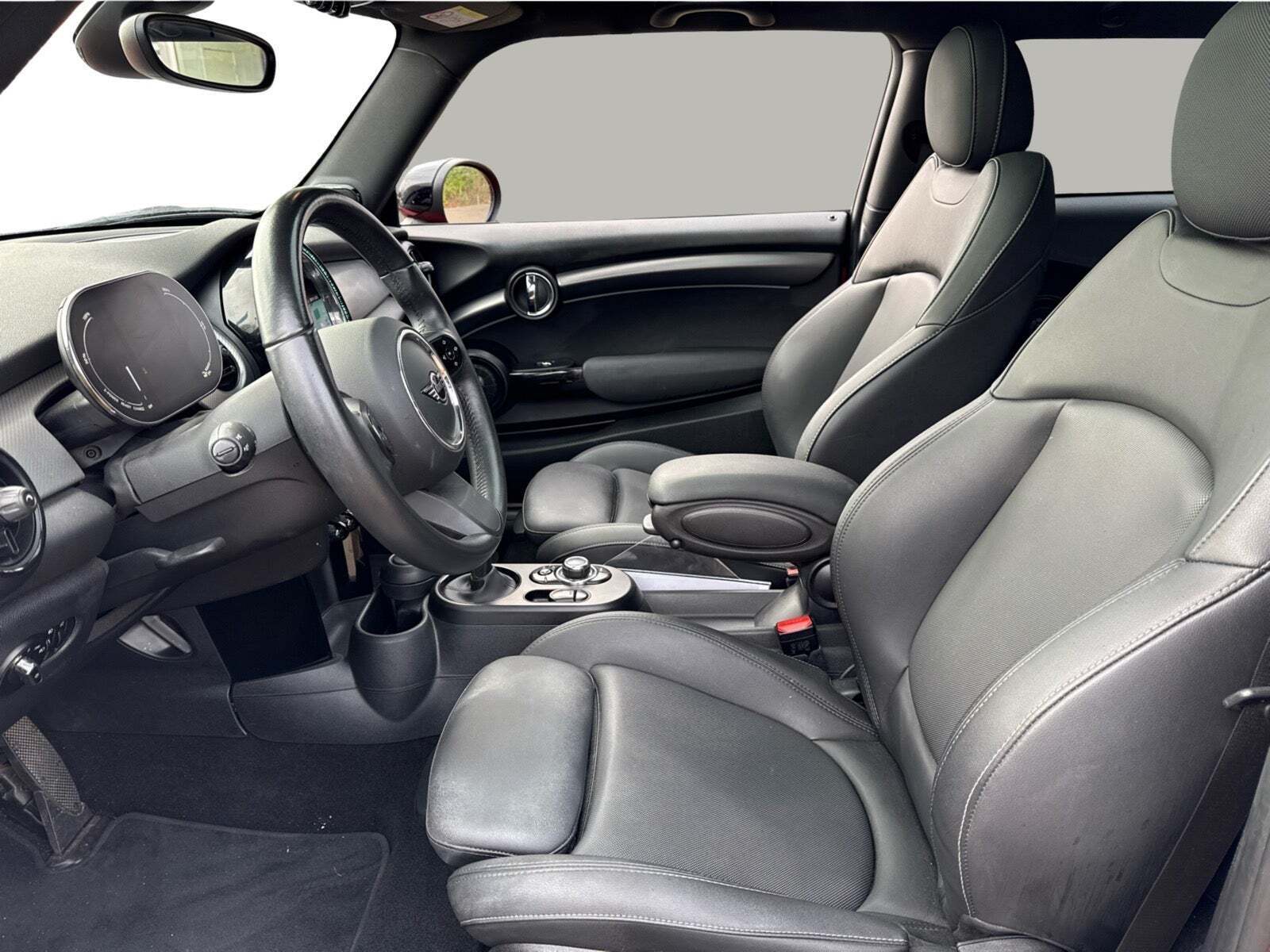 Mini Cooper SE Classic Trim