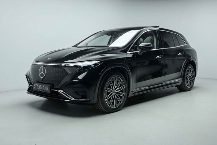 Sort Mercedes EQS450 SUV fra 2024