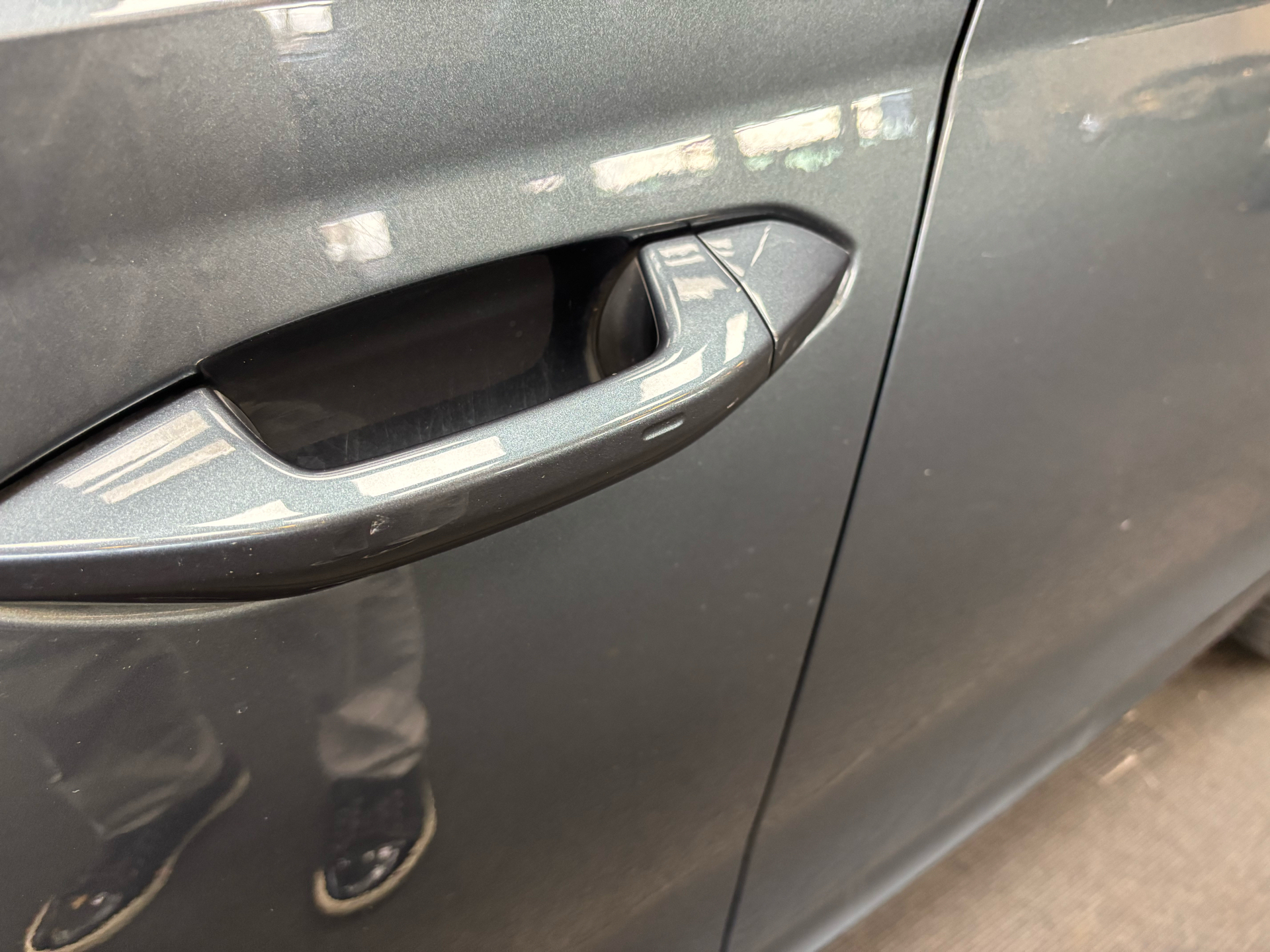 Grå Skoda Octavia fra 2020