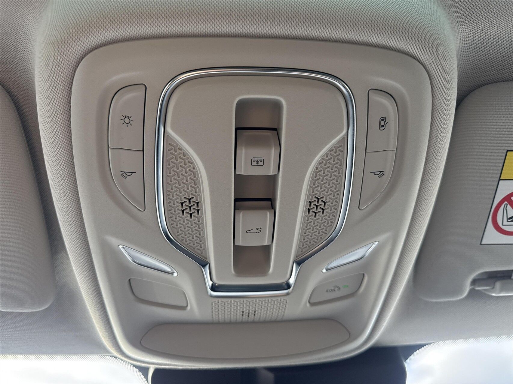 Sort MG Marvel R fra 2022