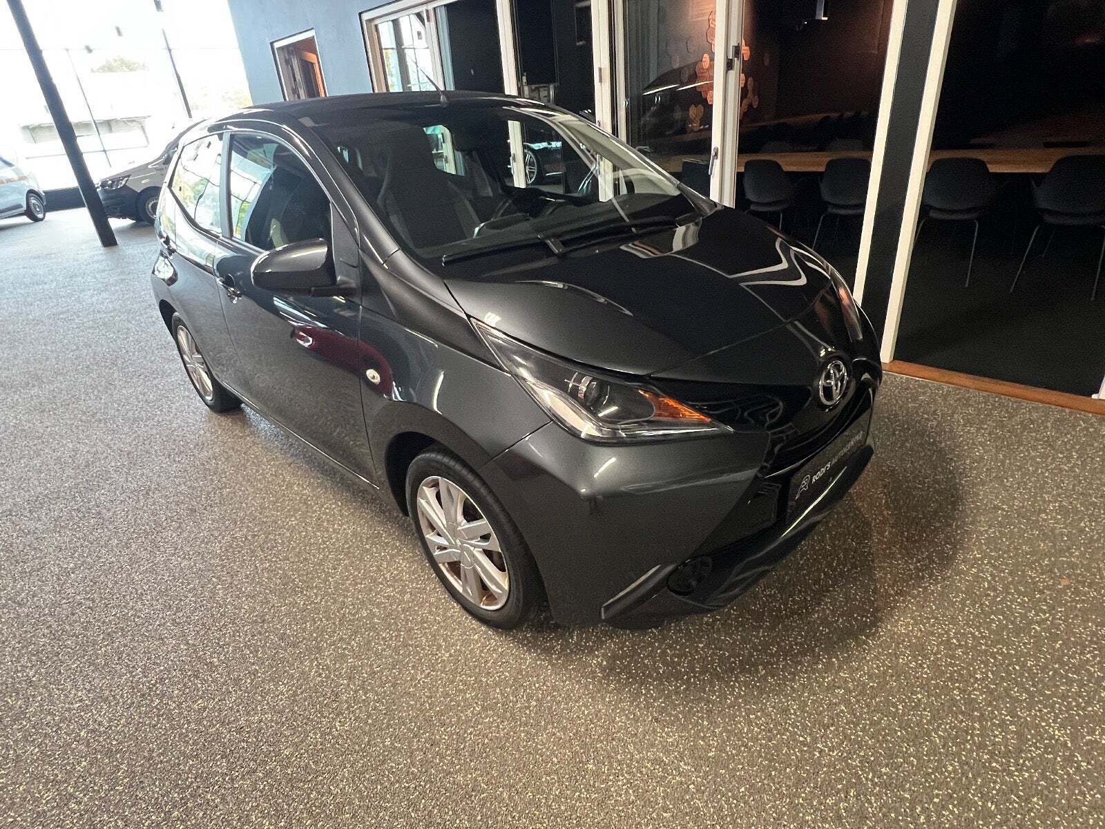 Toyota Aygo 1,0 VVT-i x-sky