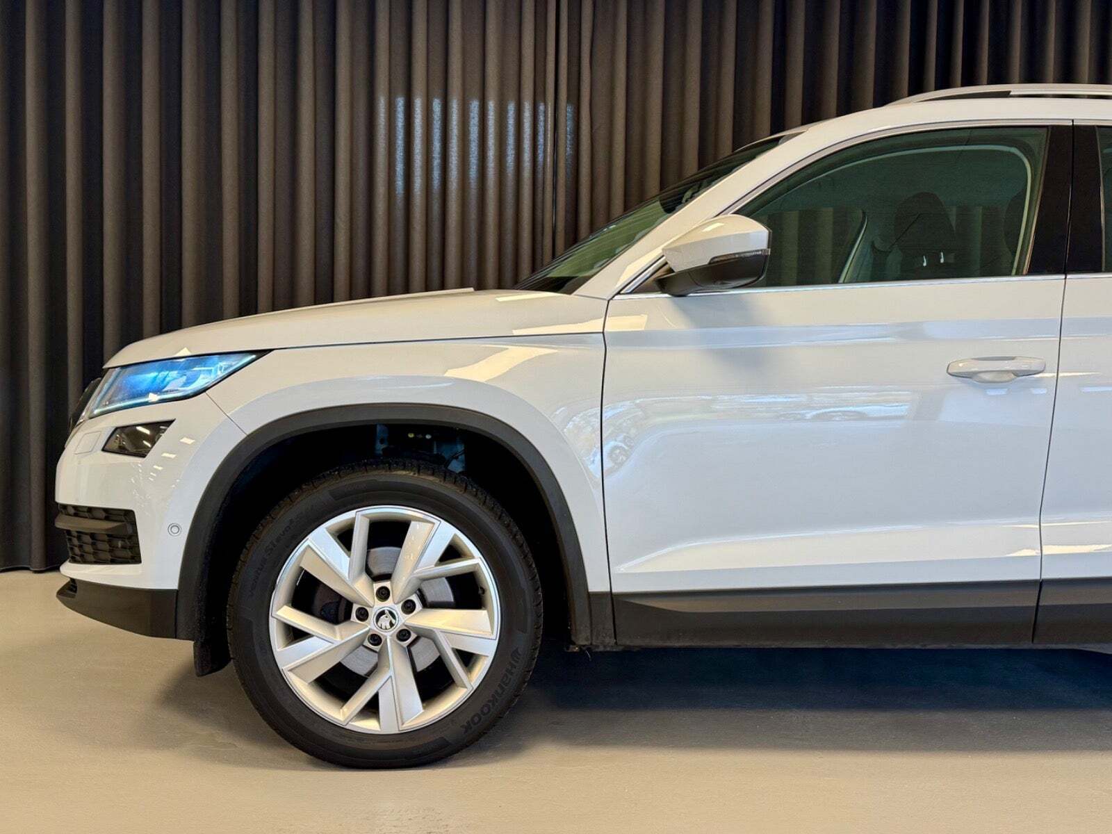 Hvid Skoda Kodiaq fra 2017