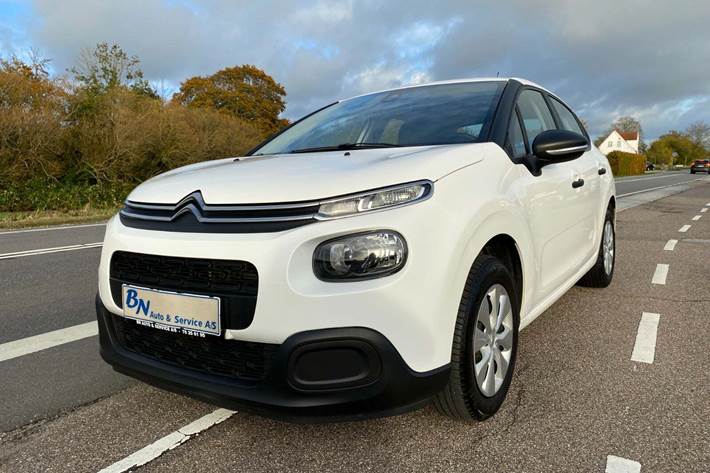 Hvid Citroën C3 fra 2020 set udefra