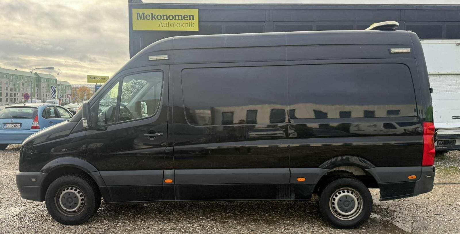 Sort VW Crafter fra 2017