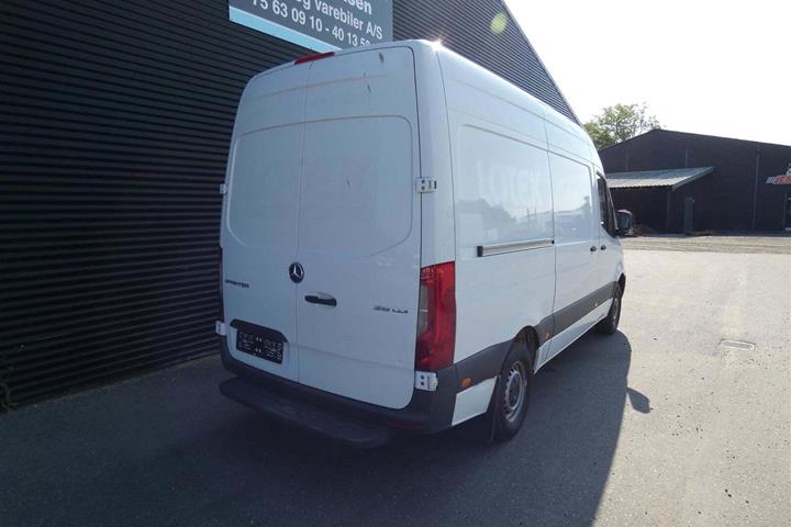 Hvid Mercedes Sprinter 316 fra 2019