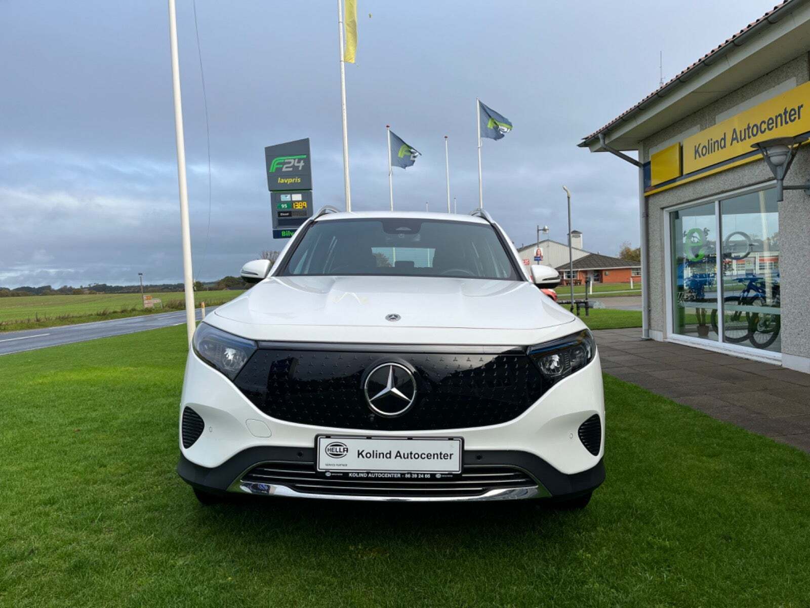 Mercedes EQB300 Progressive Advance 4Matic