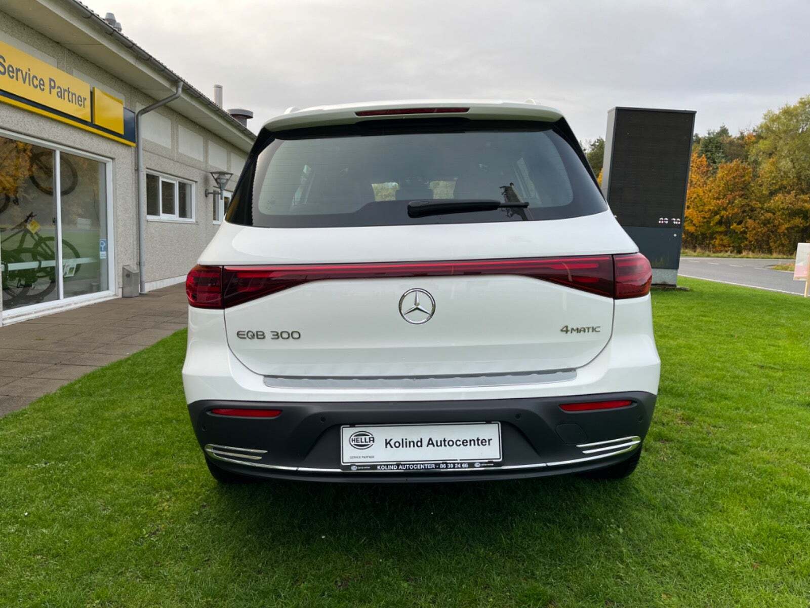 Mercedes EQB300 Progressive Advance 4Matic