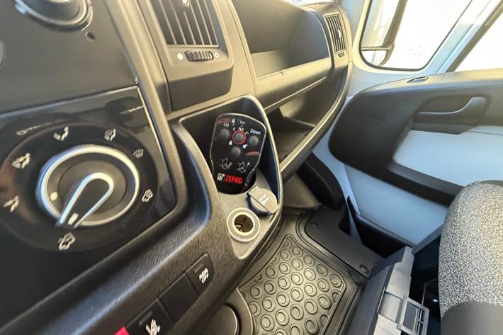 Hvid Fiat Ducato fra 2020