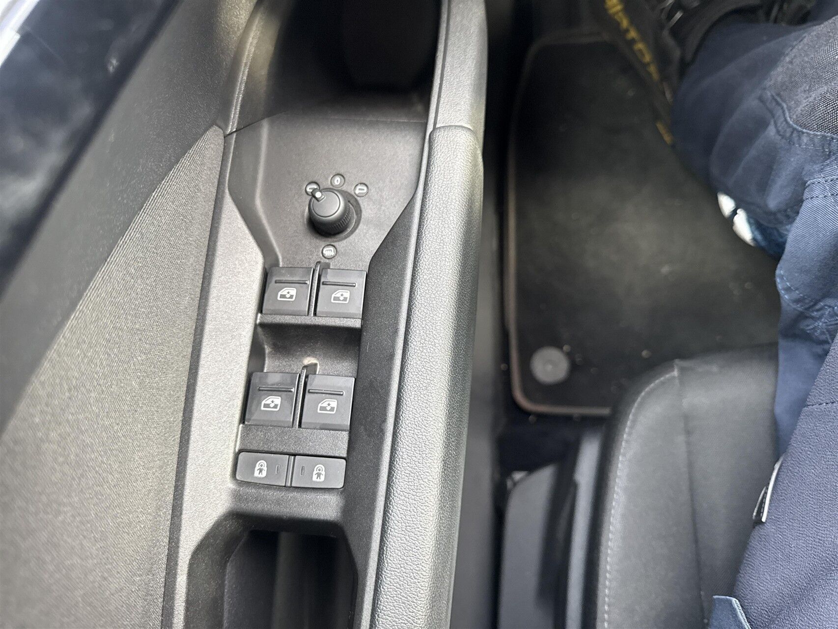 Grå Audi Q4 fra 2022