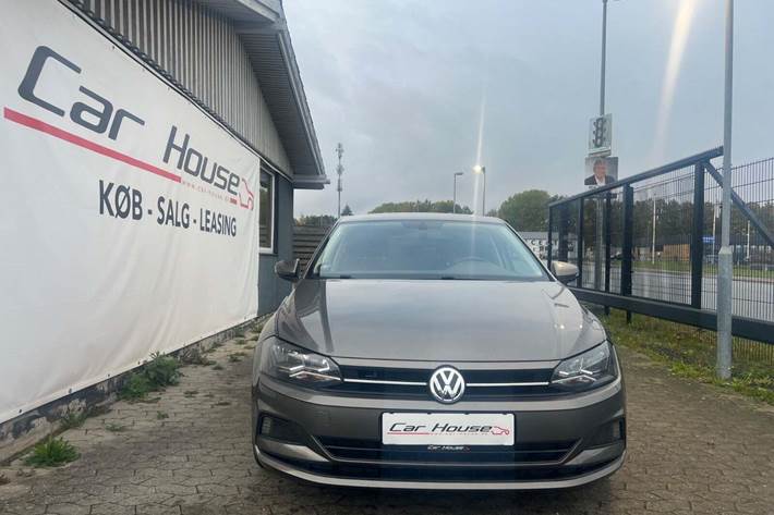 Grå VW Polo fra 2018