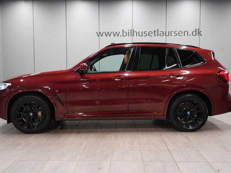 BMW iX3 Charged M-Sport