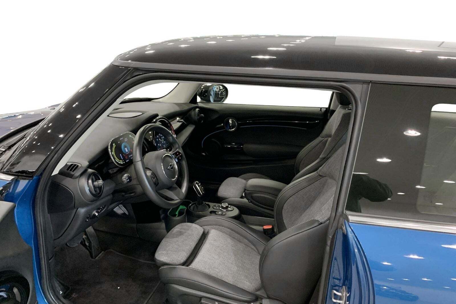 Mini Cooper SE Essential