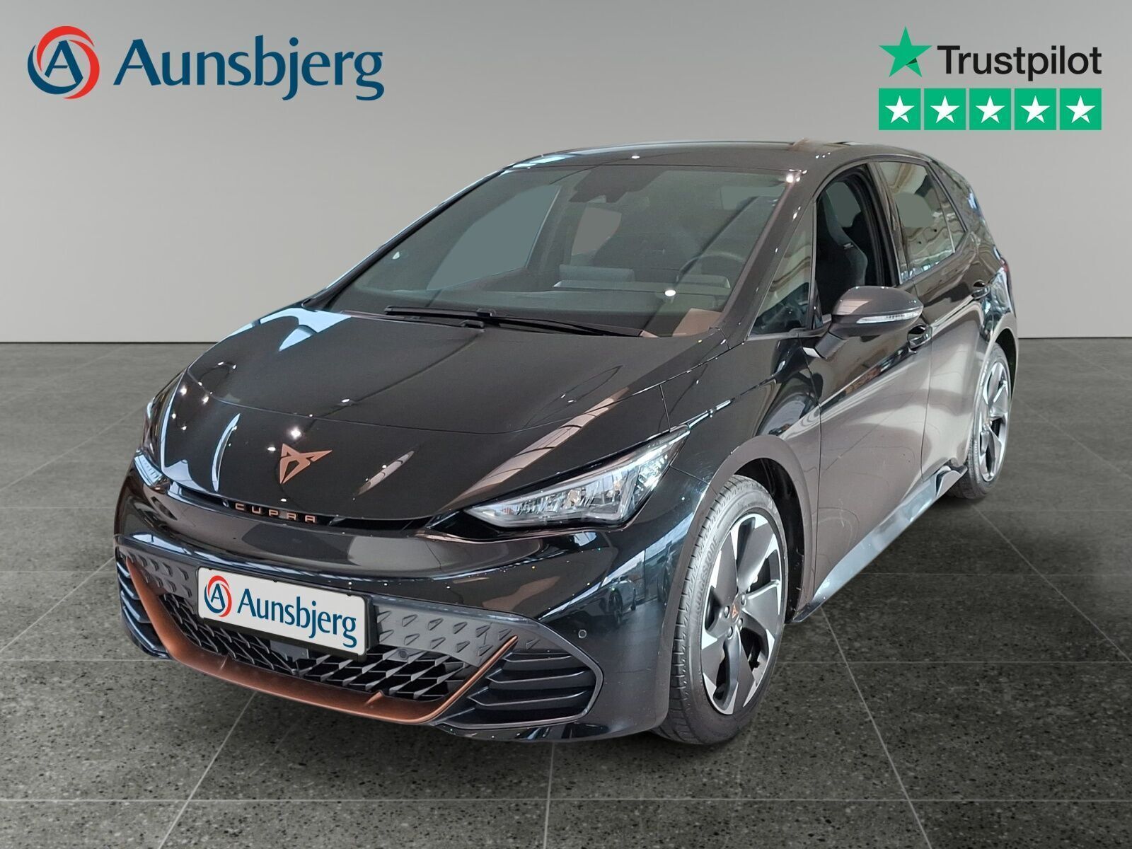 Sort Cupra Born fra 2025 set udefra