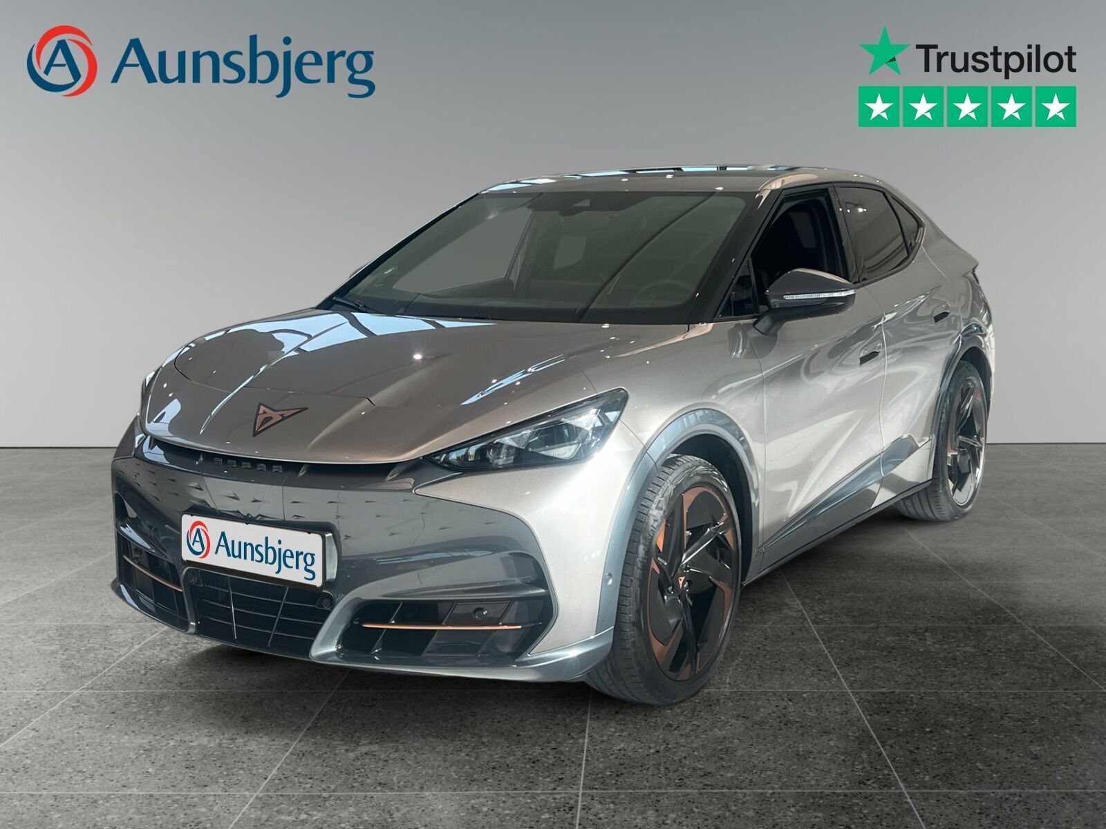 Bronze Cupra Tavascan fra 2024 set udefra